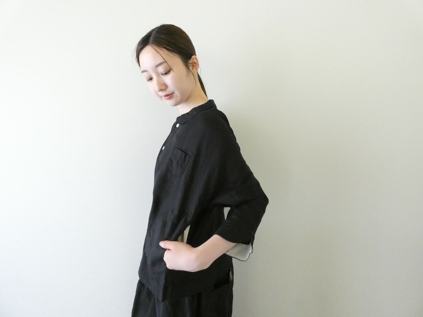 快晴堂(かいせいどう) 初秋まで着られるリネン ちび衿ボレロの商品画像11