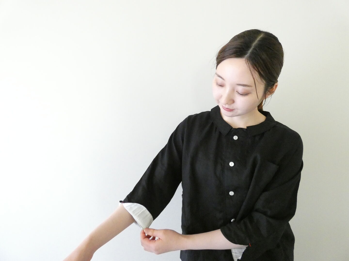 快晴堂(かいせいどう) 初秋まで着られるリネン ちび衿ボレロの商品画像5