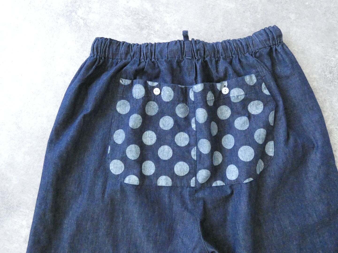 快晴堂(かいせいどう) インディゴデニムの大きな水玉　後ろポケパンツの商品画像29