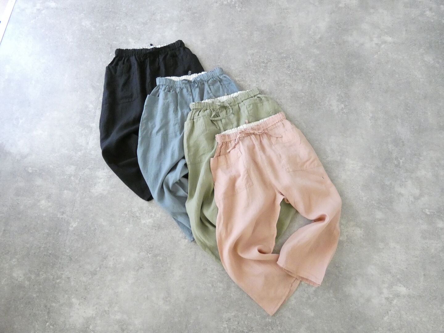 快晴堂(かいせいどう) 初秋まで着られるリネン　斜めポケパンツの商品画像3