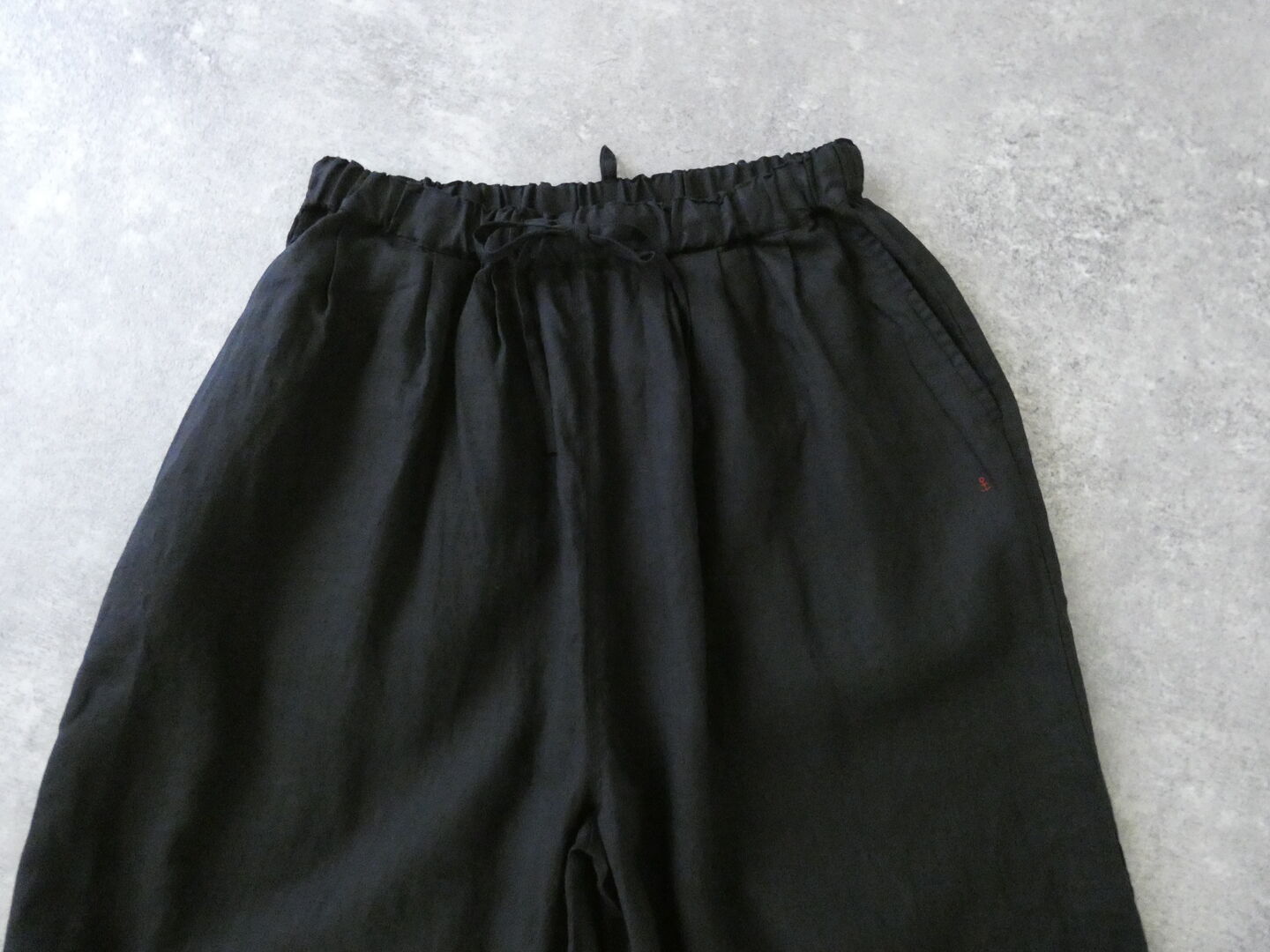 快晴堂(かいせいどう) 初秋まで着られるリネン　ふわふわタックパンツの商品画像19