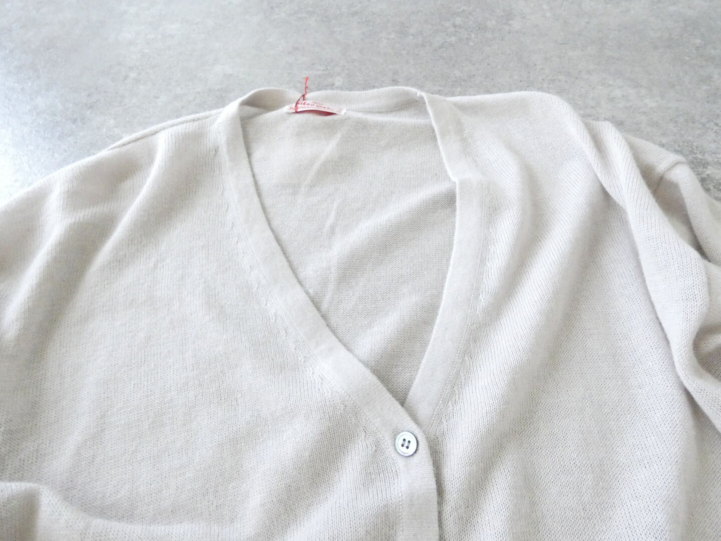 mao made(マオメイド) リネンUVカットVネッククロップド丈カーディガンの商品画像30