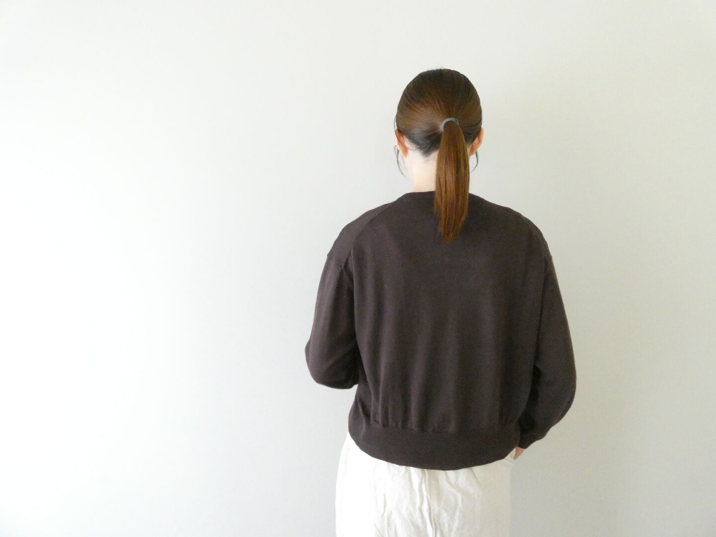 mao made(マオメイド) リネンUVカットVネッククロップド丈カーディガンの商品画像8