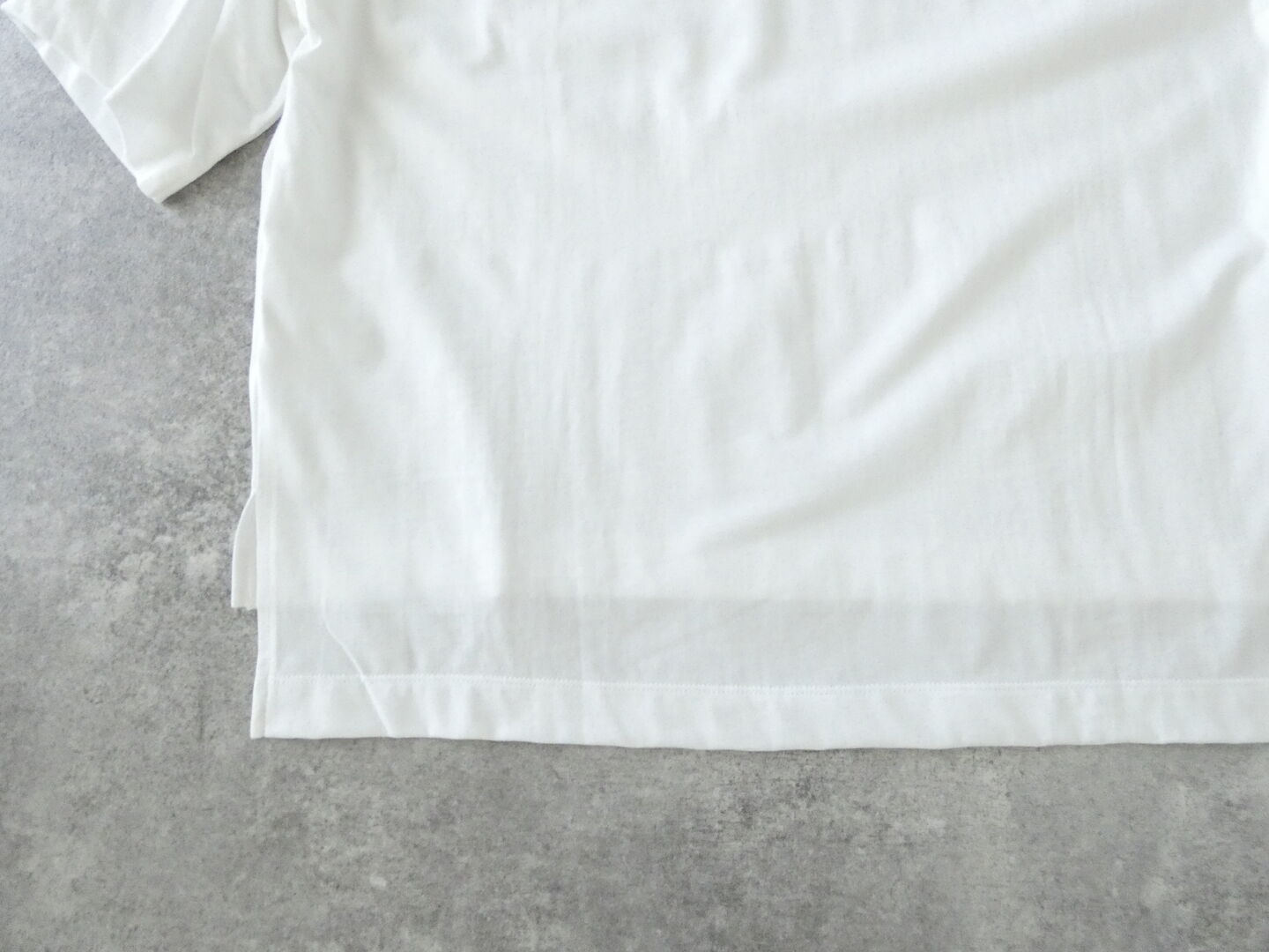 mao made(マオメイド) きれいめ天竺カレッジロゴTEEの商品画像35