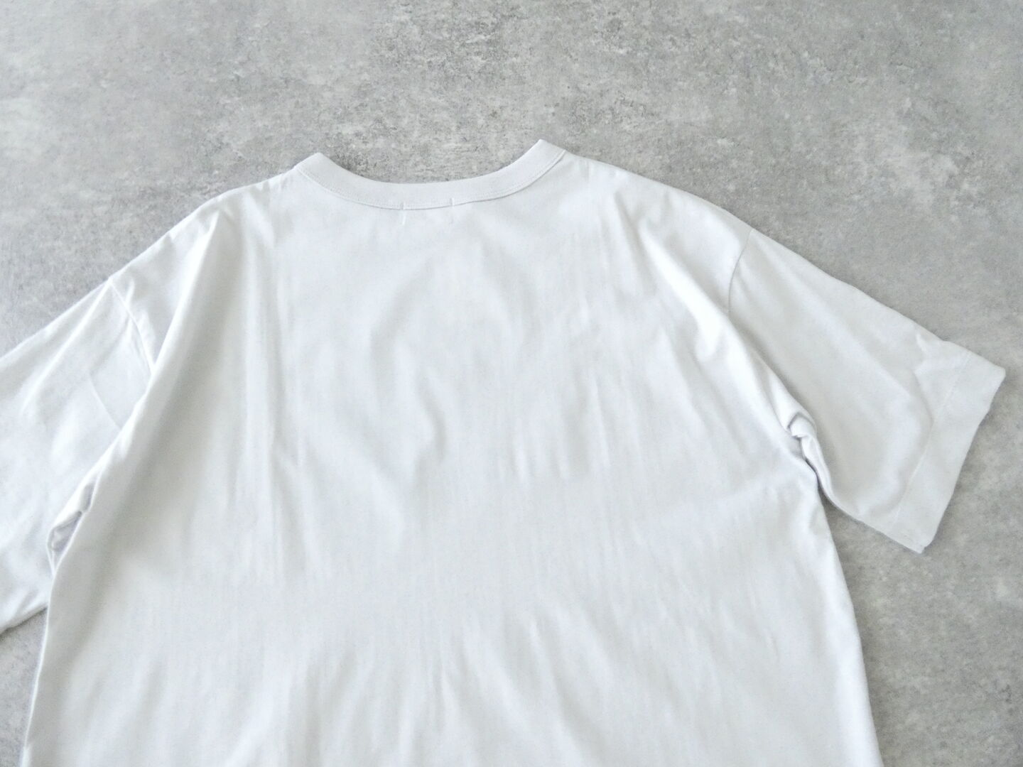mao made(マオメイド) きれいめ天竺カレッジロゴTEEの商品画像47