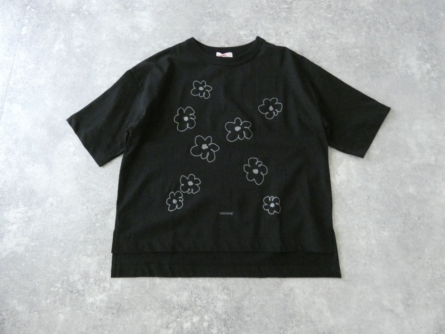 mao made(マオメイド) きれいめ天竺 ANEMONE TEEの商品画像3