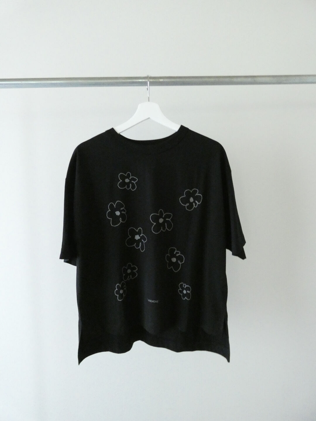 mao made(マオメイド) きれいめ天竺 ANEMONE TEEの商品画像9