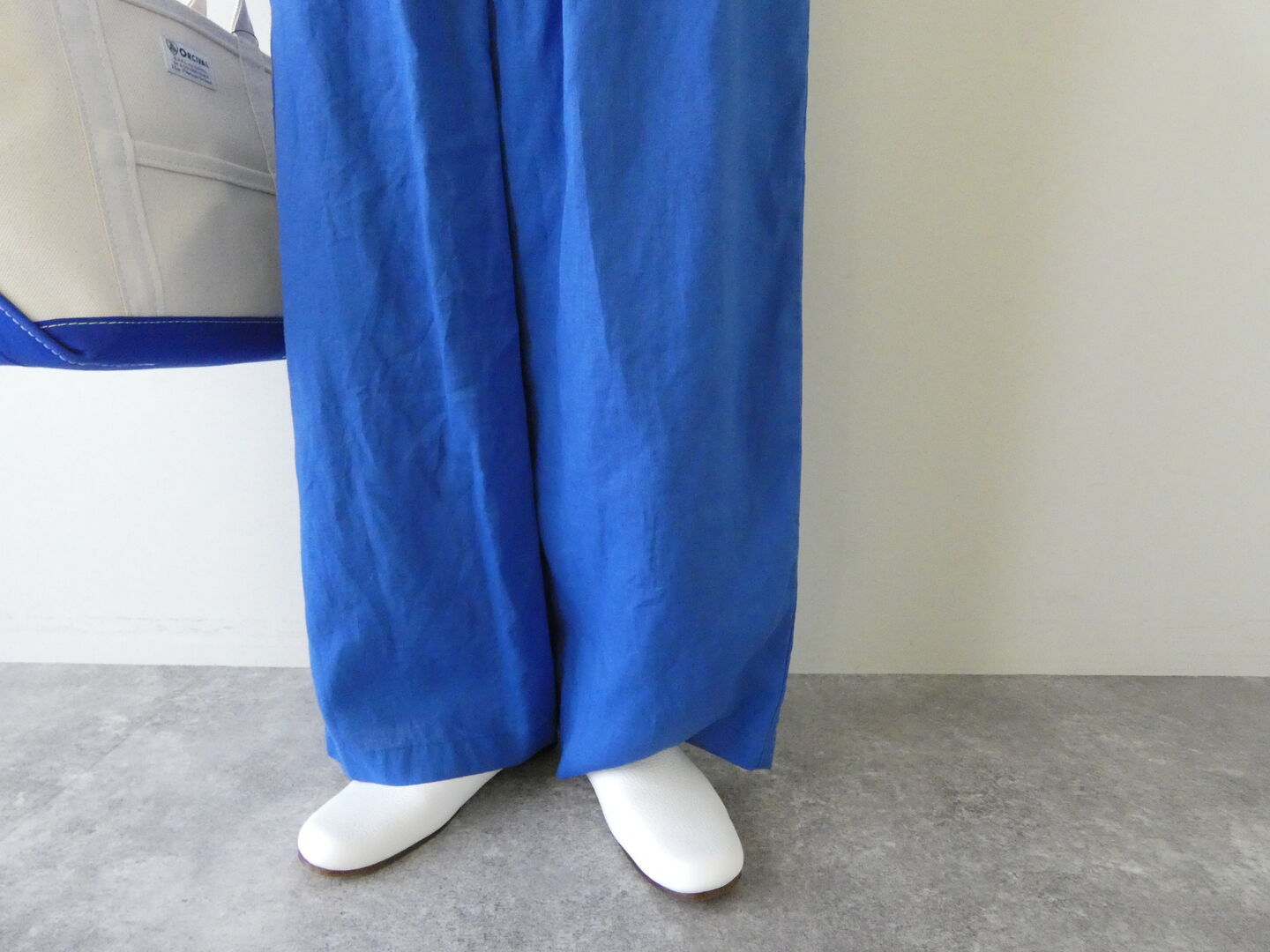 yuni(ユニ イズ ライク ア フラワー トゥー ミー) 40/1リネンイージーゴムタックパンツの商品画像6
