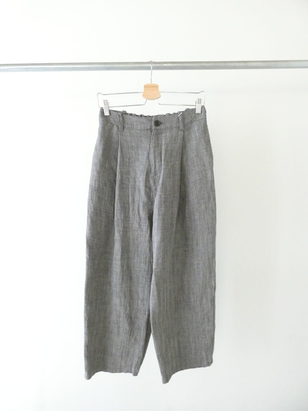 yuni(ユニ イズ ライク ア フラワー トゥー ミー) ヘンプコットンリネンヘリンボーンバックゴムパンツの商品画像10