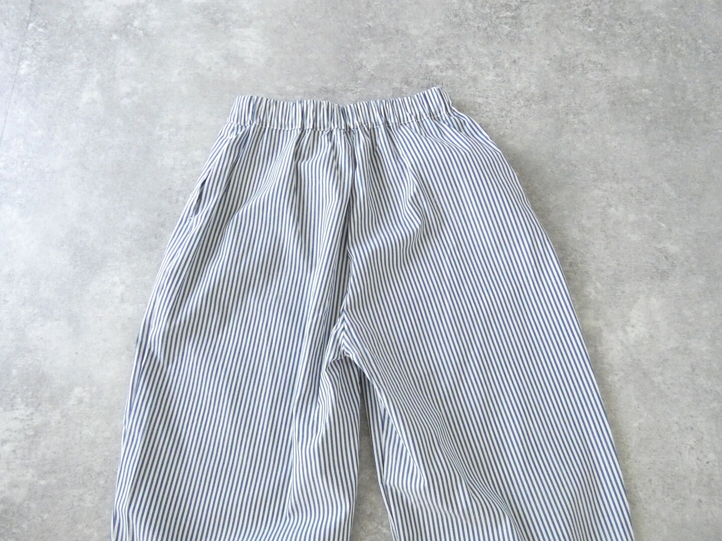 NARU 先染め50sブロードストライプエッグパンツの商品画像29