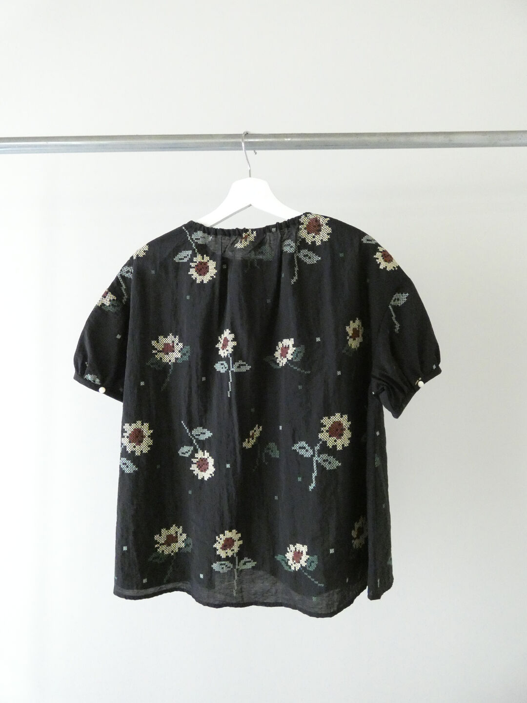 l’atelier du savon(アトリエドゥサボン) クロスステッチひまわり刺繍ブラウスの商品画像12