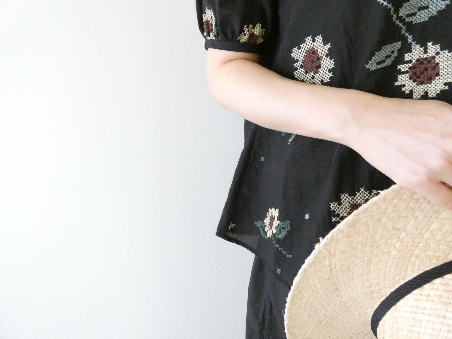 l’atelier du savon(アトリエドゥサボン) クロスステッチひまわり刺繍ブラウスの商品画像5