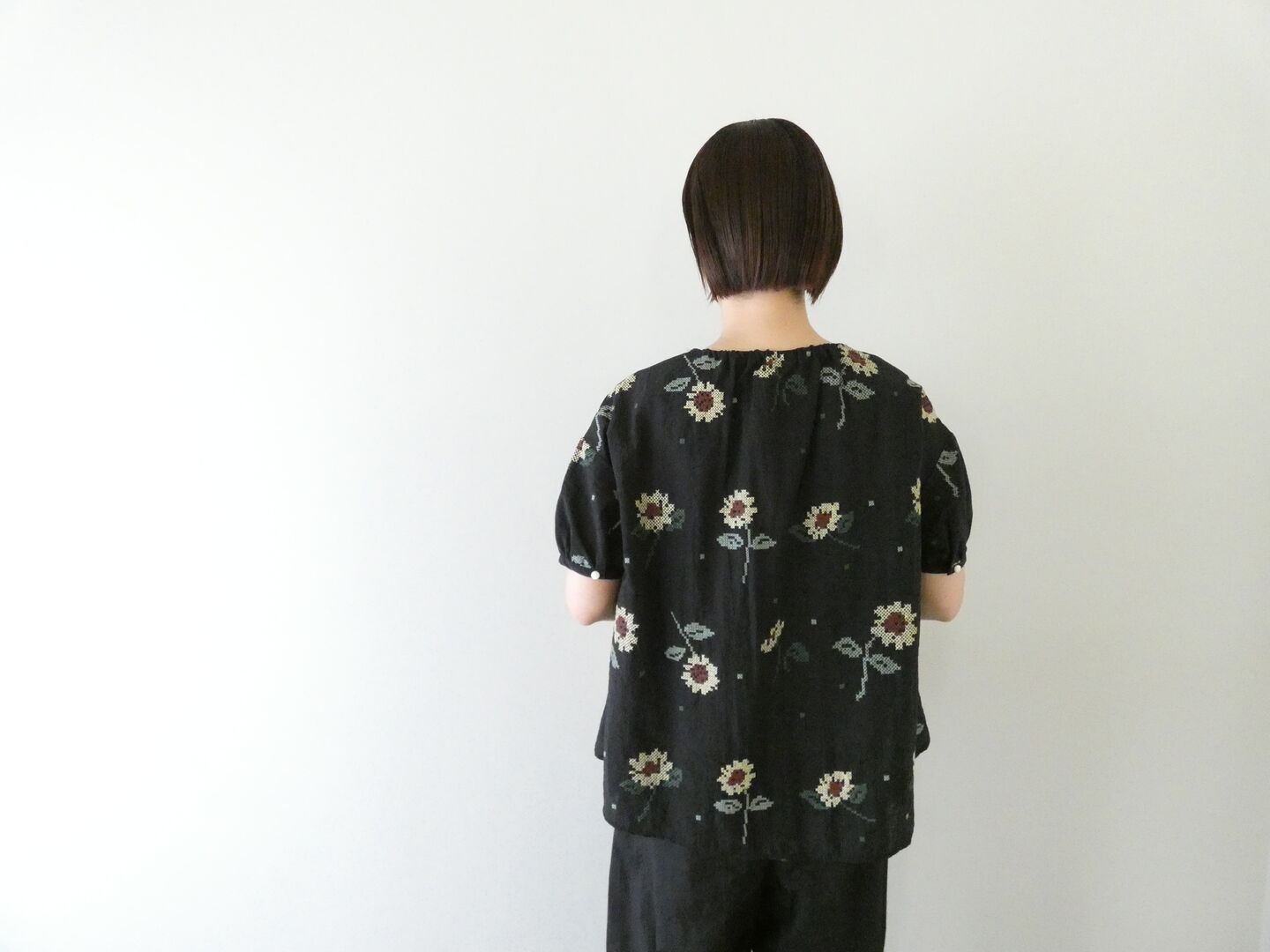 l’atelier du savon(アトリエドゥサボン) クロスステッチひまわり刺繍ブラウスの商品画像9