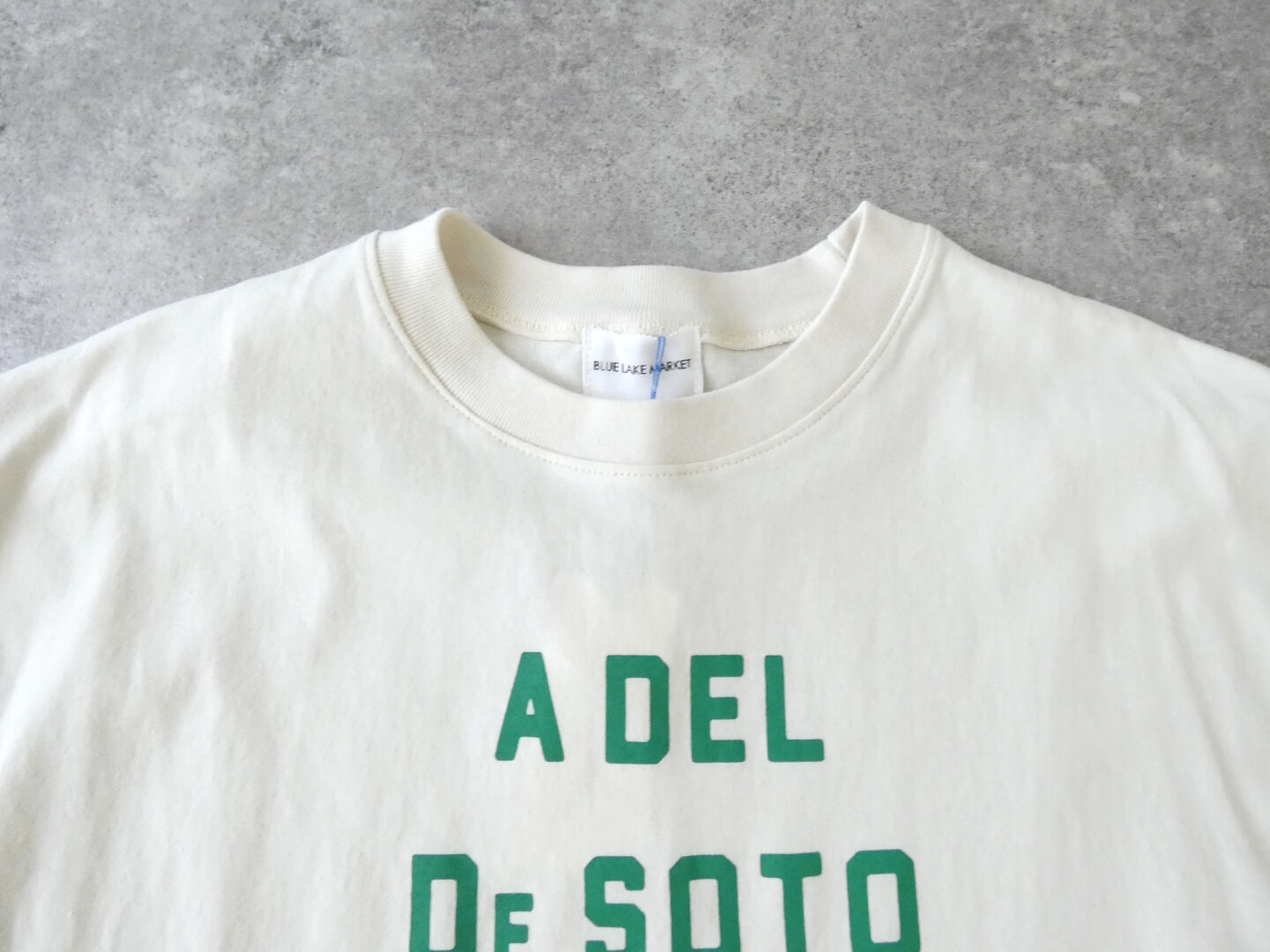 BLUE LAKE MARKET(ブルーレイクマーケット) アメリカンドライ天竺ヘムラウンドプリントTシャツ A DEL DE SOTOの商品画像20