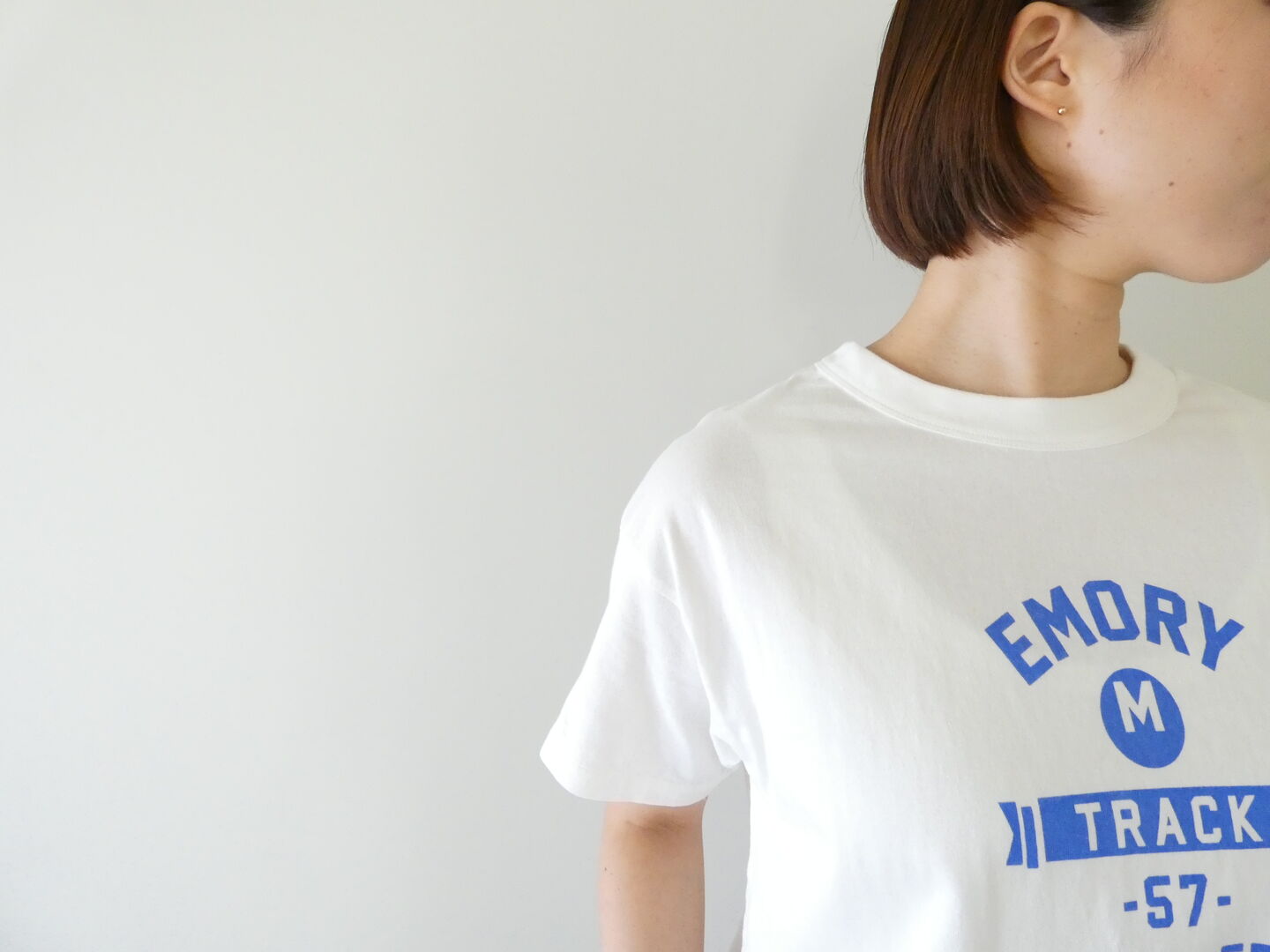BLUE LAKE MARKET(ブルーレイクマーケット) アメリカンドライ天竺ベーシックプリントTシャツ EMORY M TRACK-57 の商品画像7