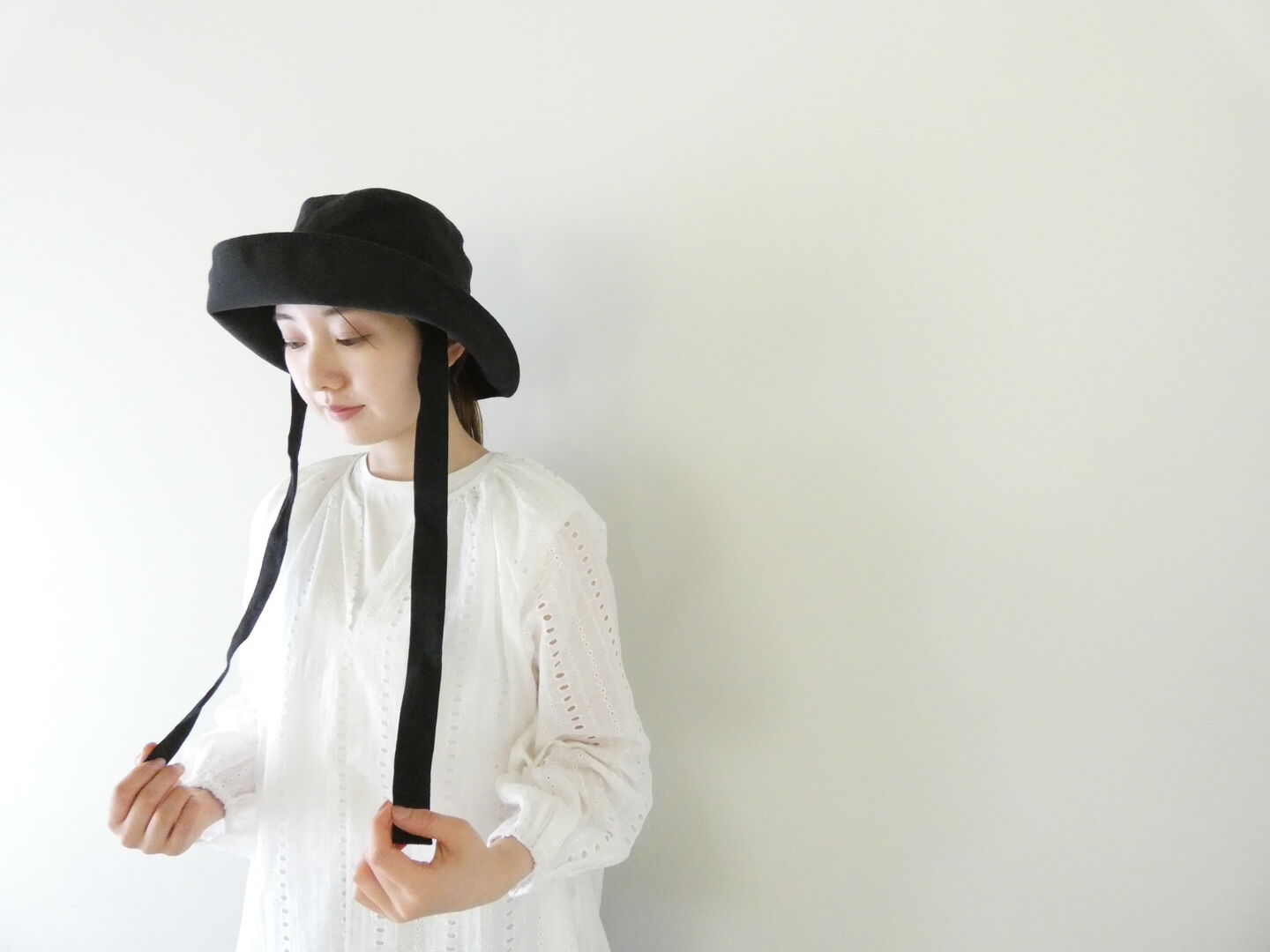 evam eva(エヴァムエヴァ) linen strap hatの商品画像1