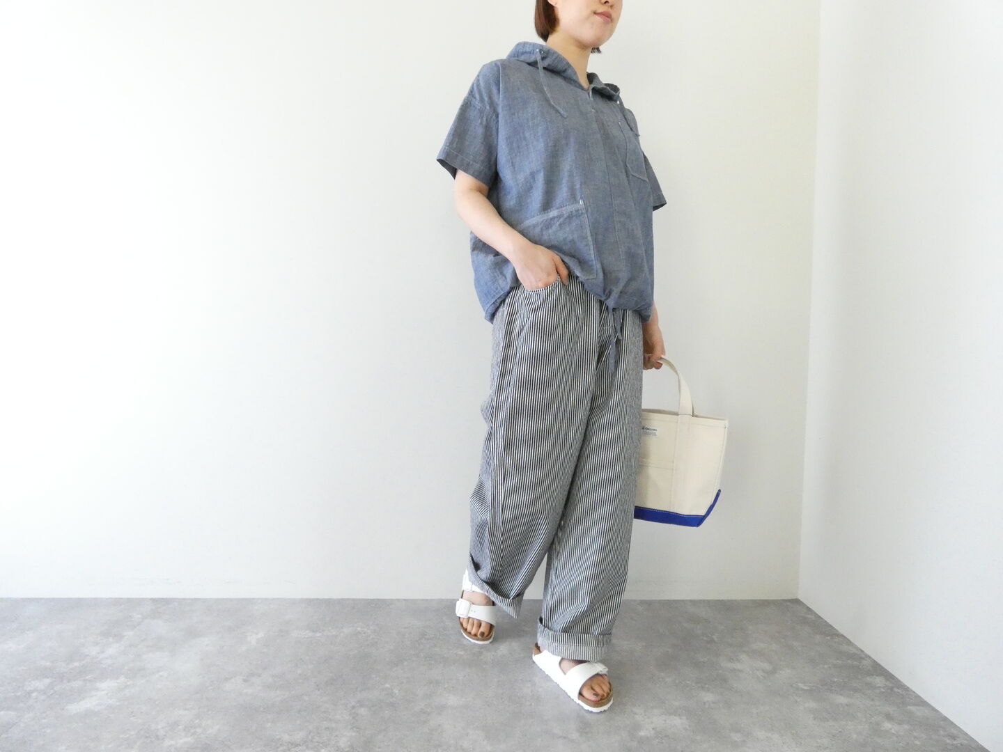 快晴堂(かいせいどう) HAYATE 白とインディゴのダンガリーのシャツ　フードデッキ半袖シャツの商品画像1