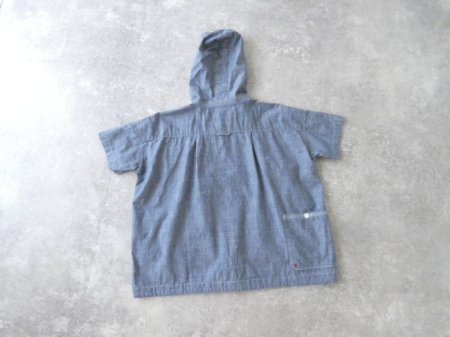 快晴堂(かいせいどう) HAYATE 白とインディゴのダンガリーのシャツ　フードデッキ半袖シャツの商品画像14