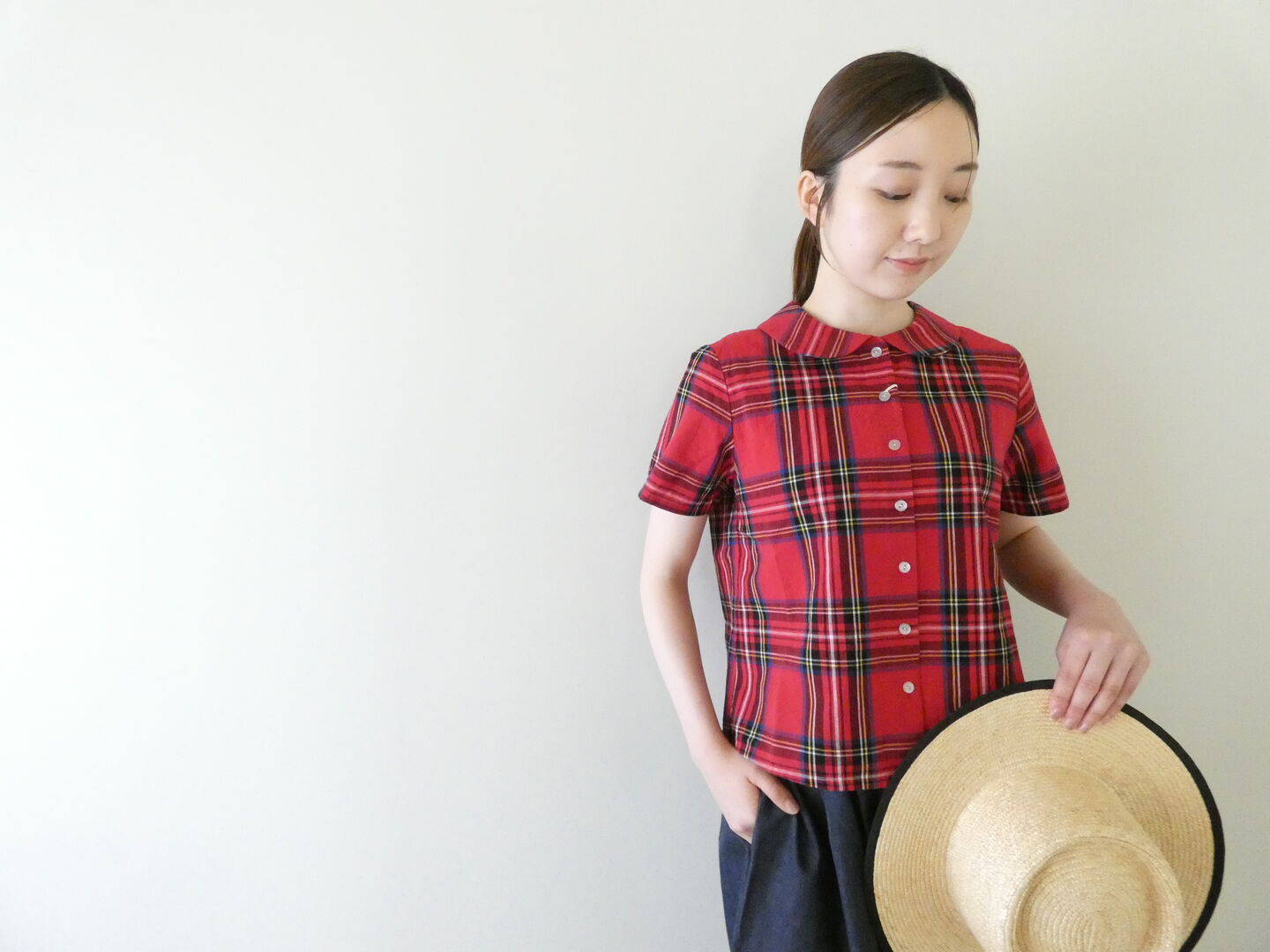 Sarahwear(サラウェア) コットンリネンタータンチェック丸衿ブラウスの商品画像1