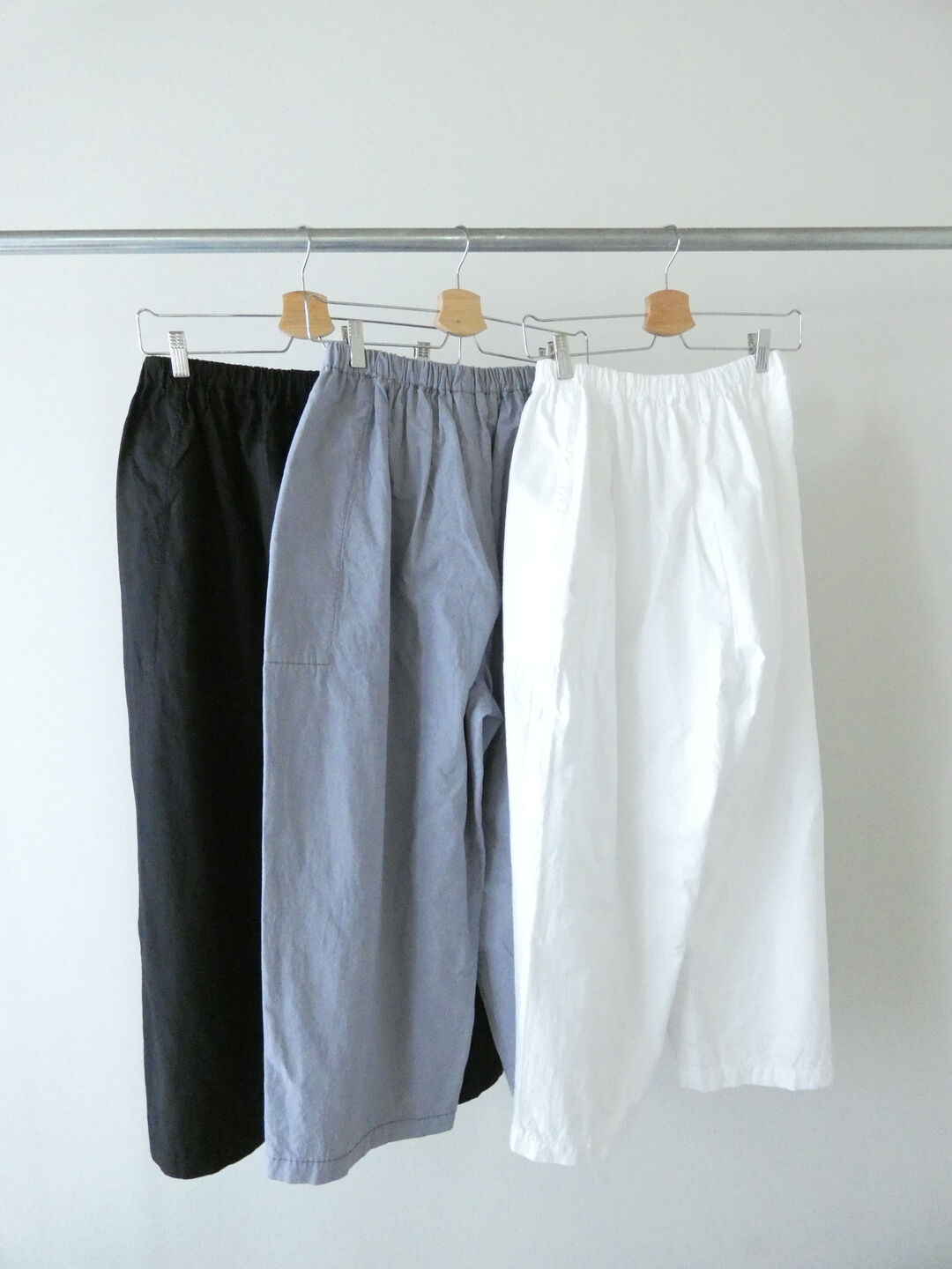 homspun(ホームスパン) バルキーシーチング厚手ギャザーパンツの商品画像11