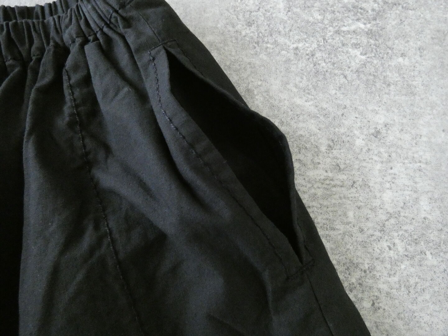 homspun(ホームスパン) バルキーシーチング厚手ギャザーパンツの商品画像32