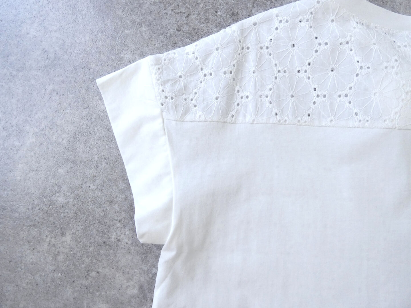 SOUFFLE 刺繍ローンドッキングフレンチプルオーバーの商品画像25