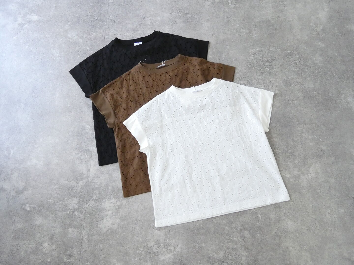 SOUFFLE 刺繍ローンドッキングフレンチプルオーバーの商品画像3
