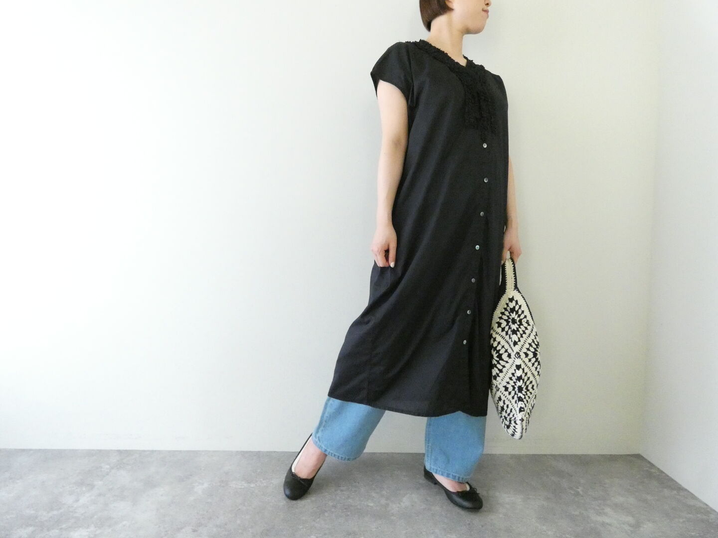 MidiUmi(ミディウミ) フロントフリルワンピースの商品画像1