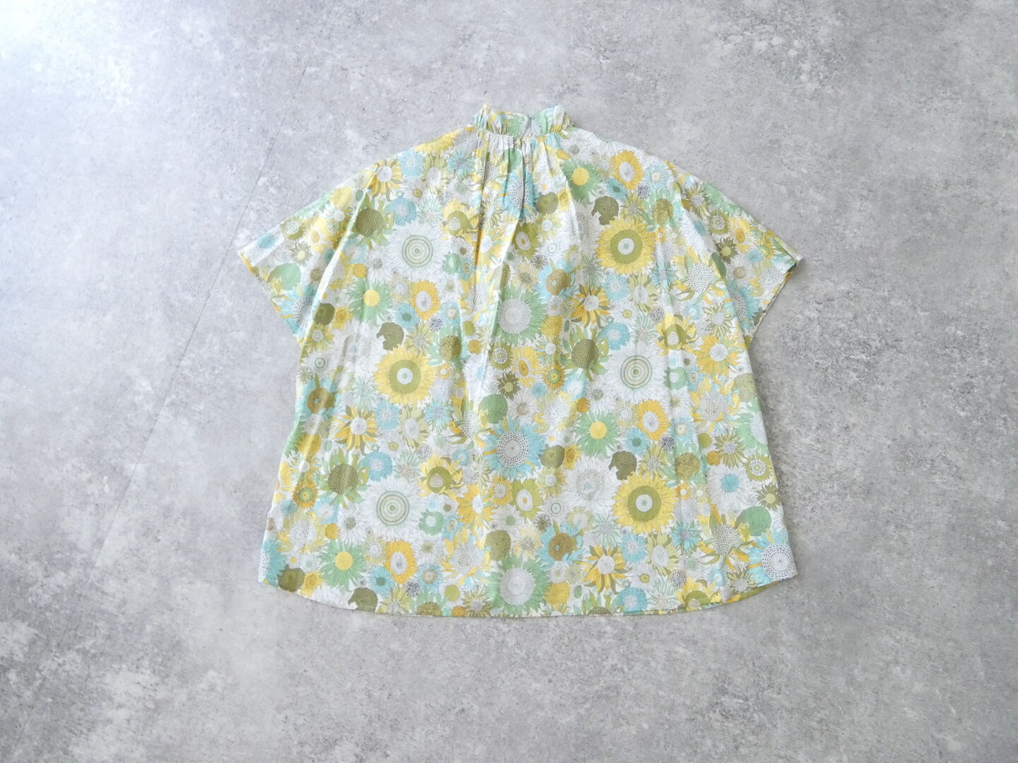 PK Small Susannaネックフリルブラウスの商品画像11