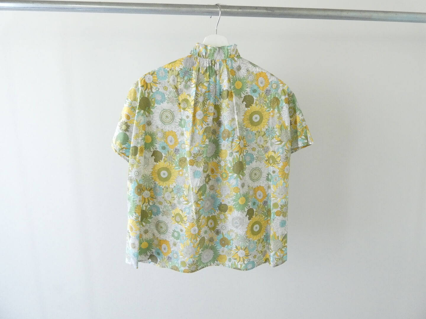 PK Small Susannaネックフリルブラウスの商品画像12