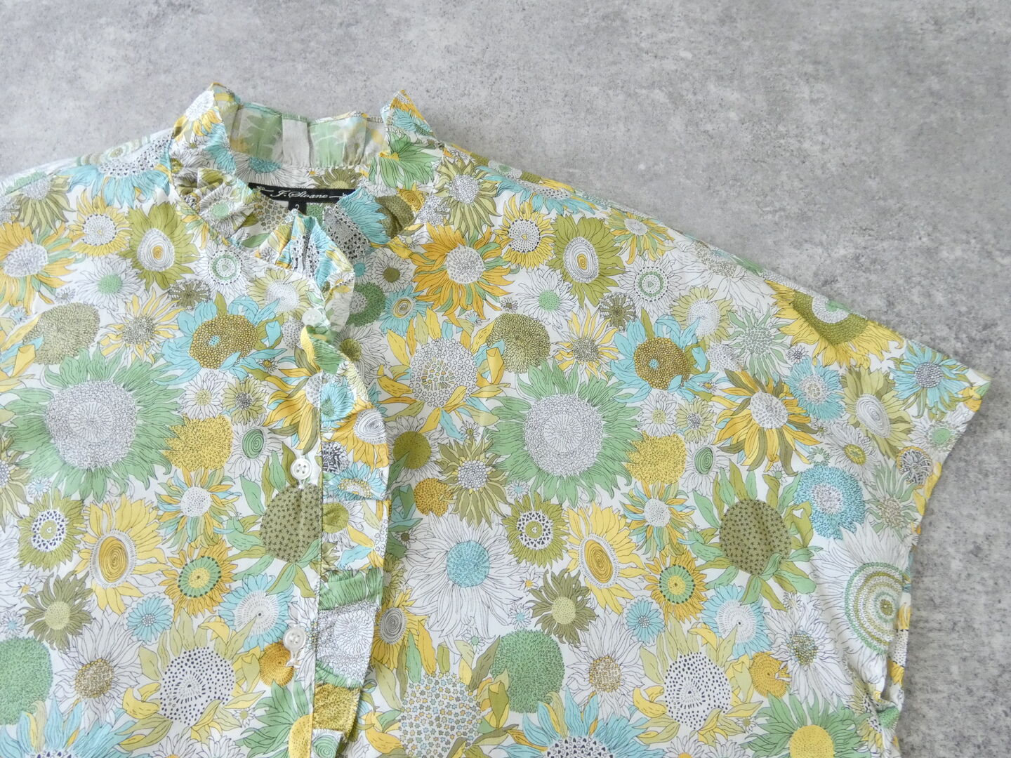PK Small Susannaネックフリルブラウスの商品画像22