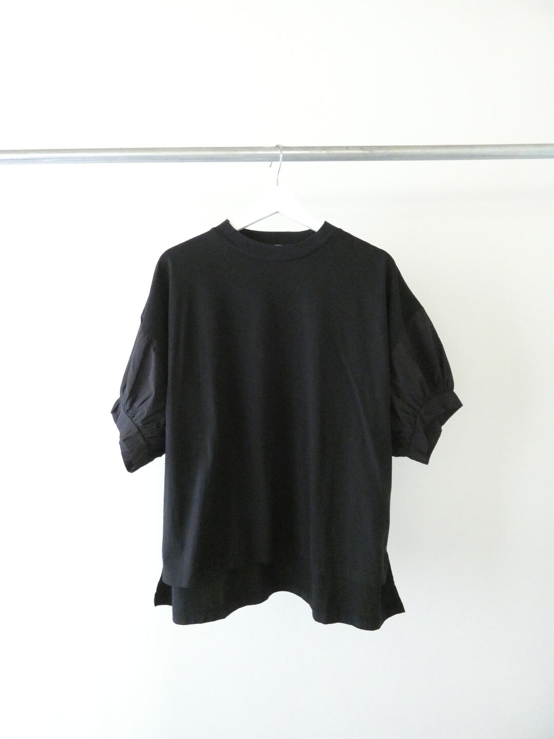 sabbatum(サバタム) BD天竺サイドスリットパフスリーブプルオーバーの商品画像11