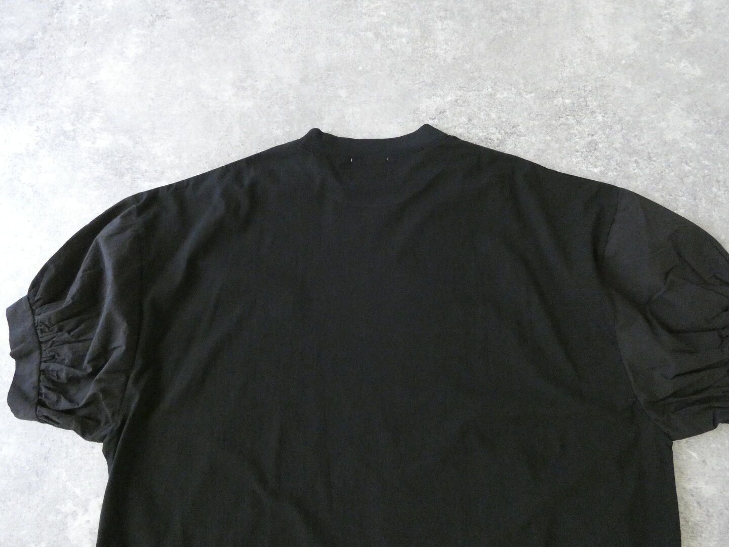 sabbatum(サバタム) BD天竺サイドスリットパフスリーブプルオーバーの商品画像25