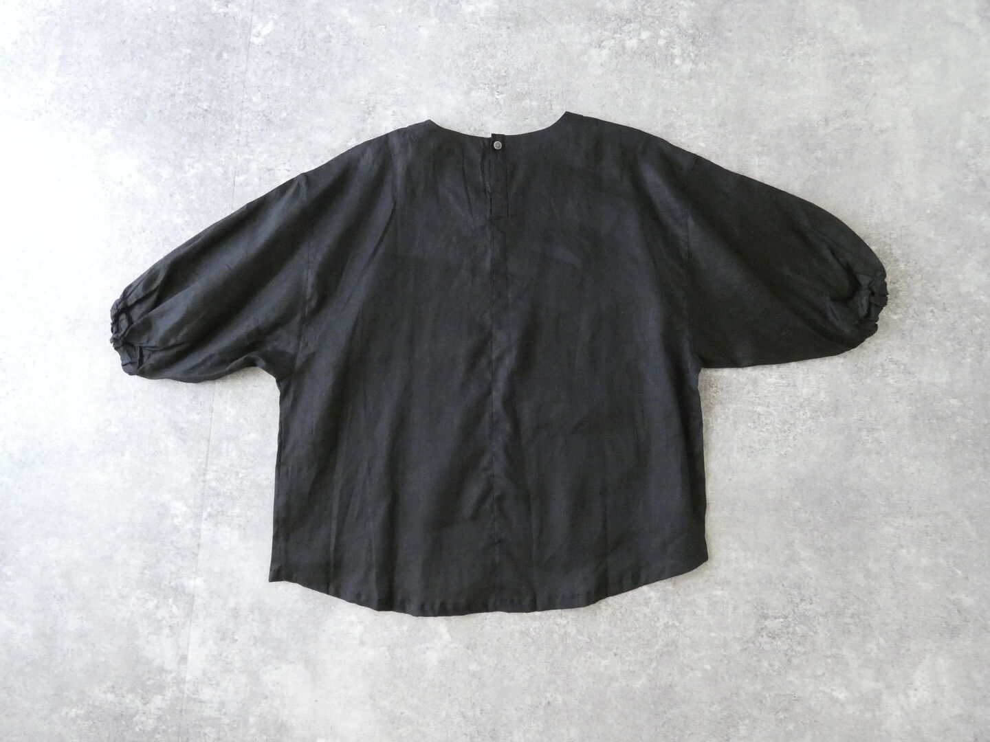setten(セッテン) リネンキャンバスギャザースリーブブラウスの商品画像11