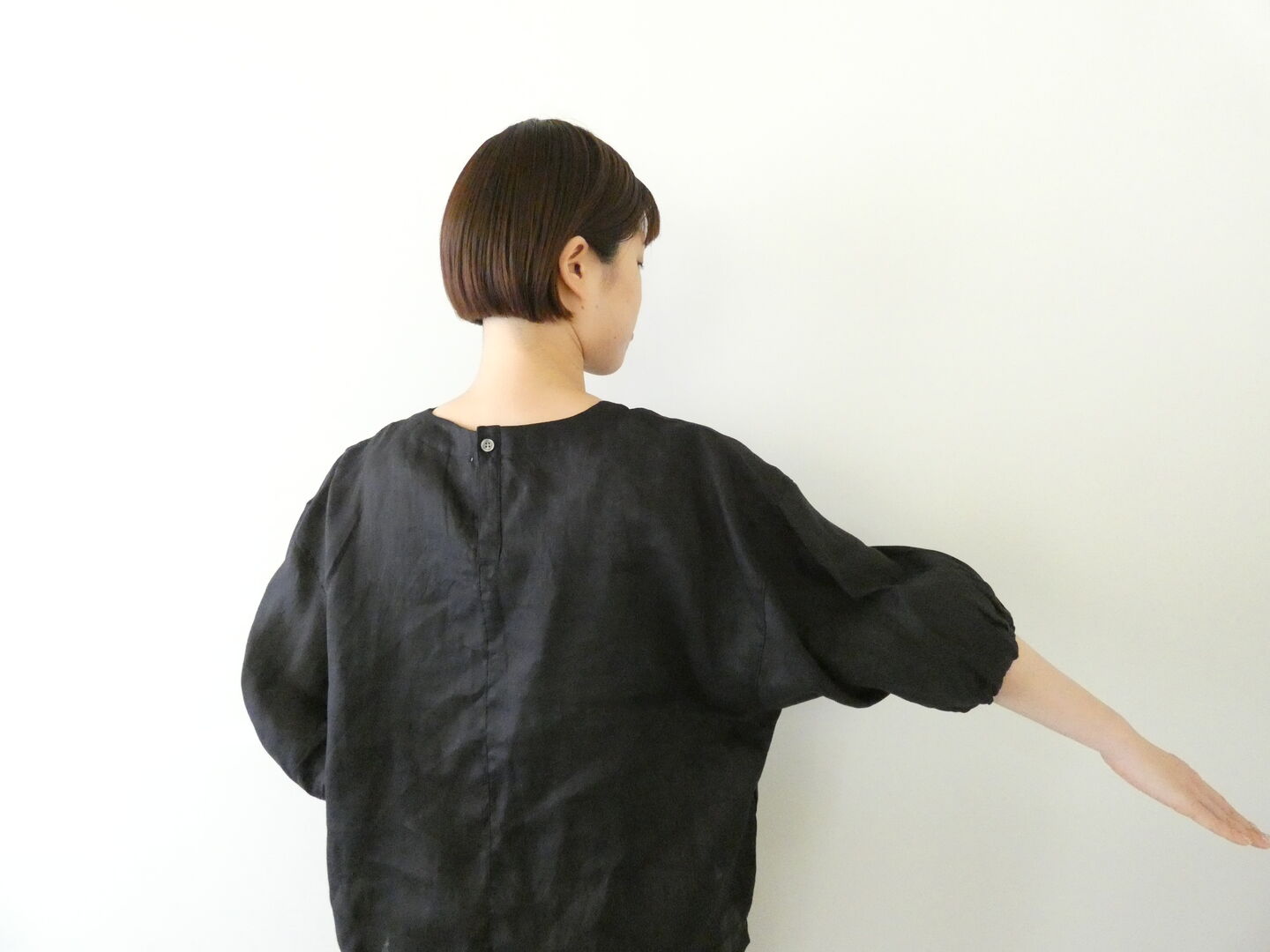 setten(セッテン) リネンキャンバスギャザースリーブブラウスの商品画像6