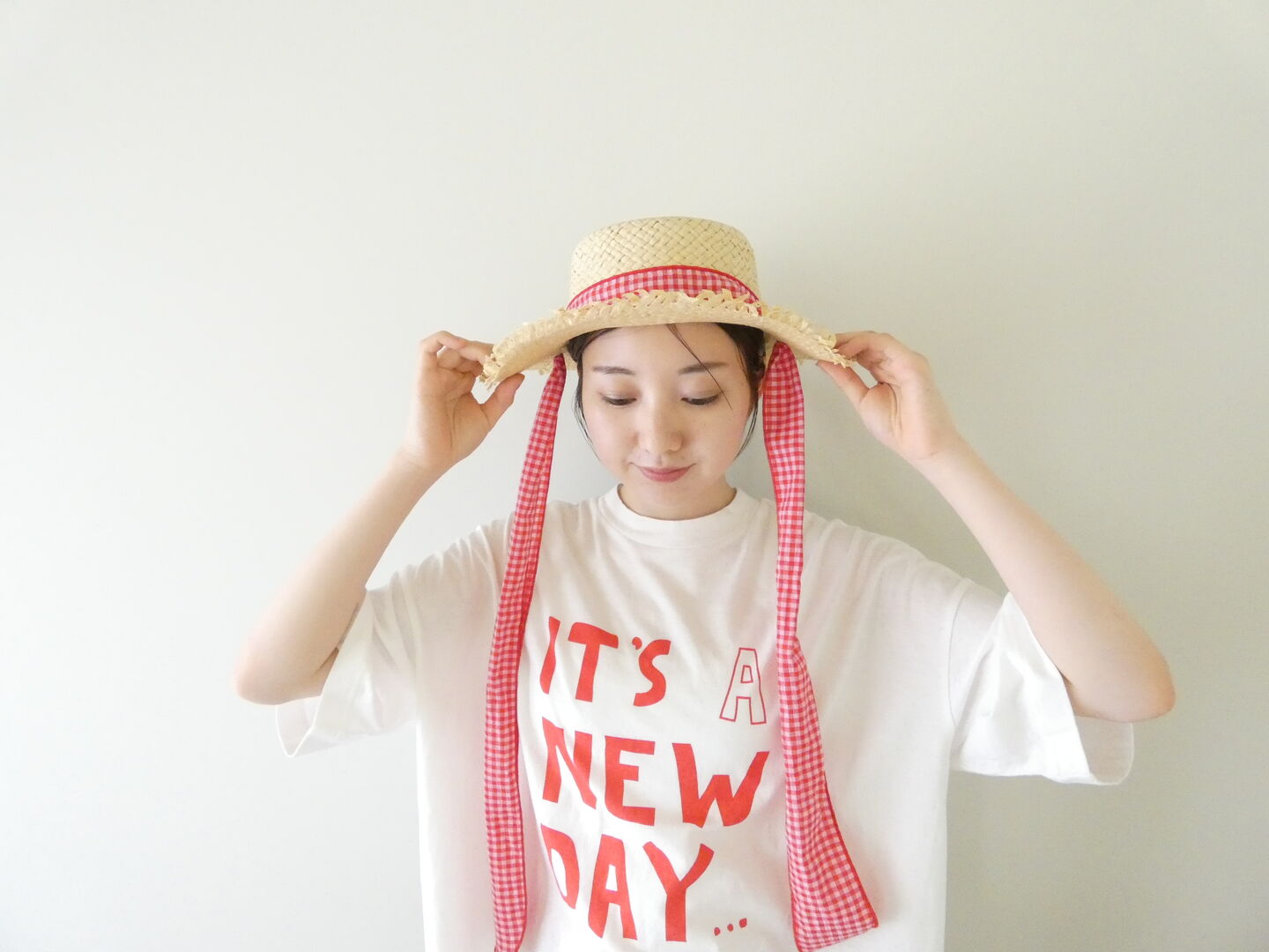 tumugu(ツムグ) ラフィ天竺プリントT  IT'S A NEW DAYの商品画像1
