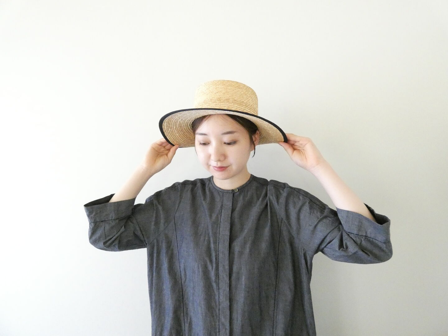 homspun(ホームスパン) ライトオンスシャンブレー比翼配色7分袖ワンピースの商品画像2