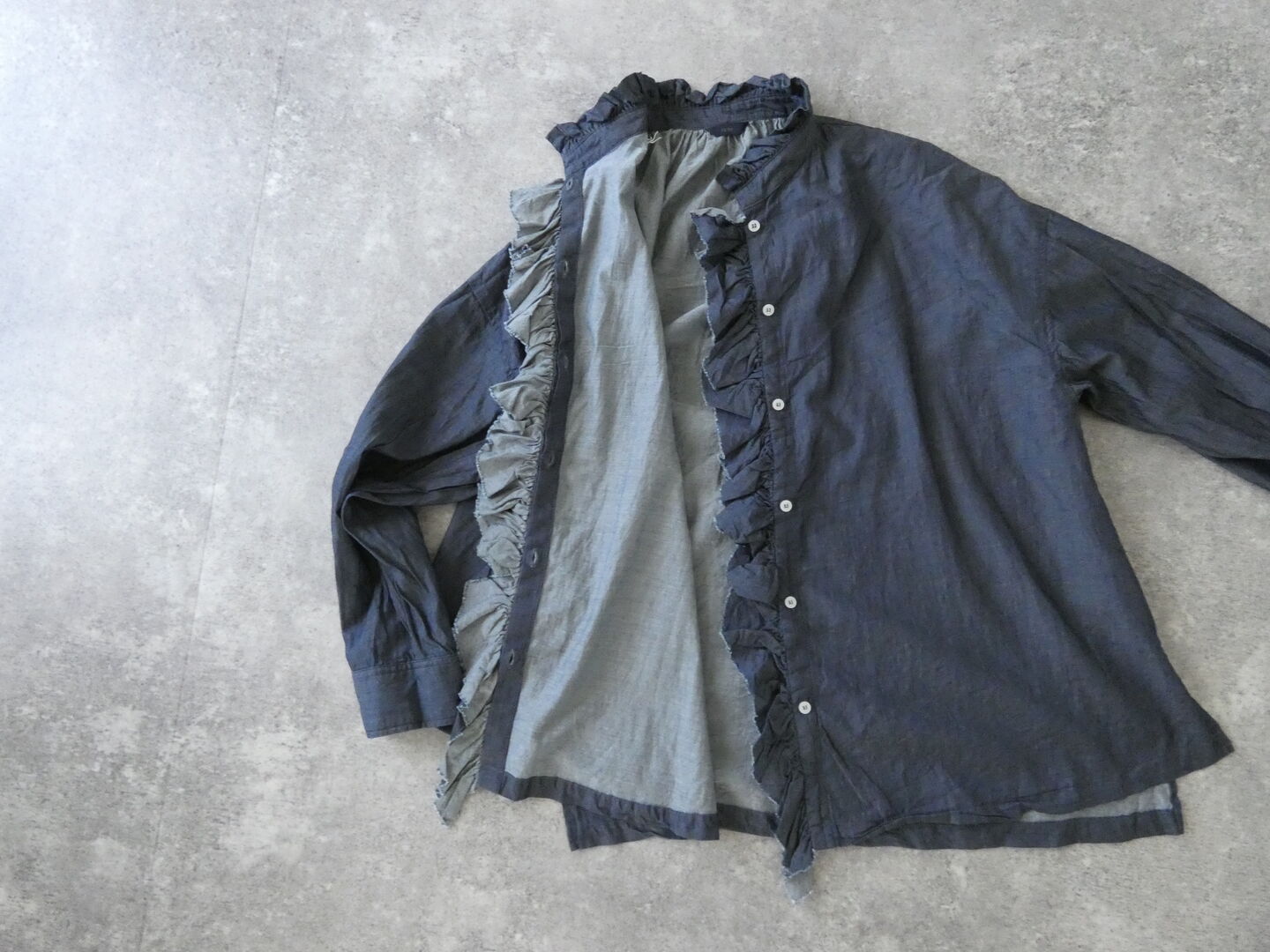ichi(イチ) デニムフリル2wayブラウスの商品画像13