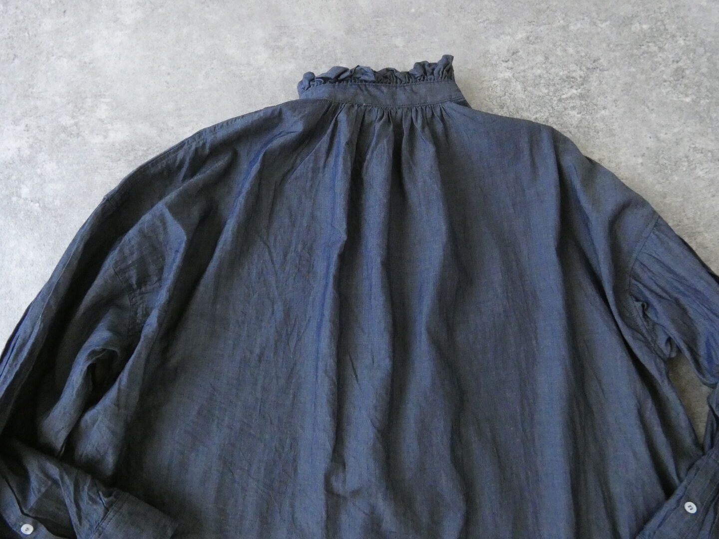 ichi(イチ) デニムフリル2wayブラウスの商品画像32