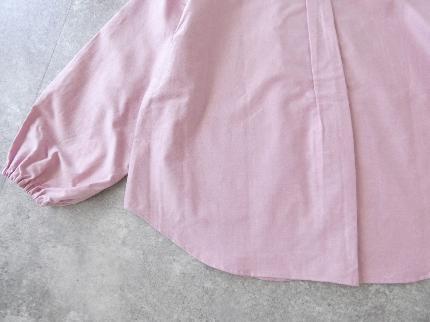 ina(イナ) マシュマロ加工衿付き袖ゴムブラウスの商品画像35