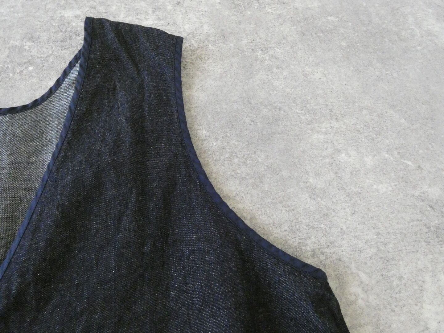NARU 8オンスムラデニム2WAYラウンドベストの商品画像28