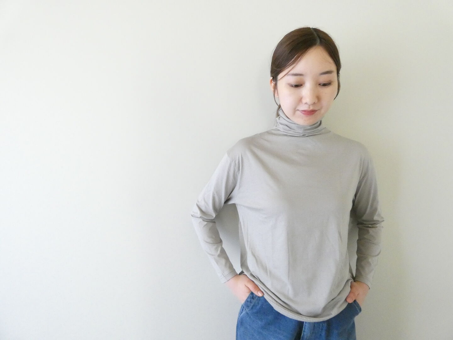 evam eva(エヴァムエヴァ) cut&sew turtleneckの商品画像1