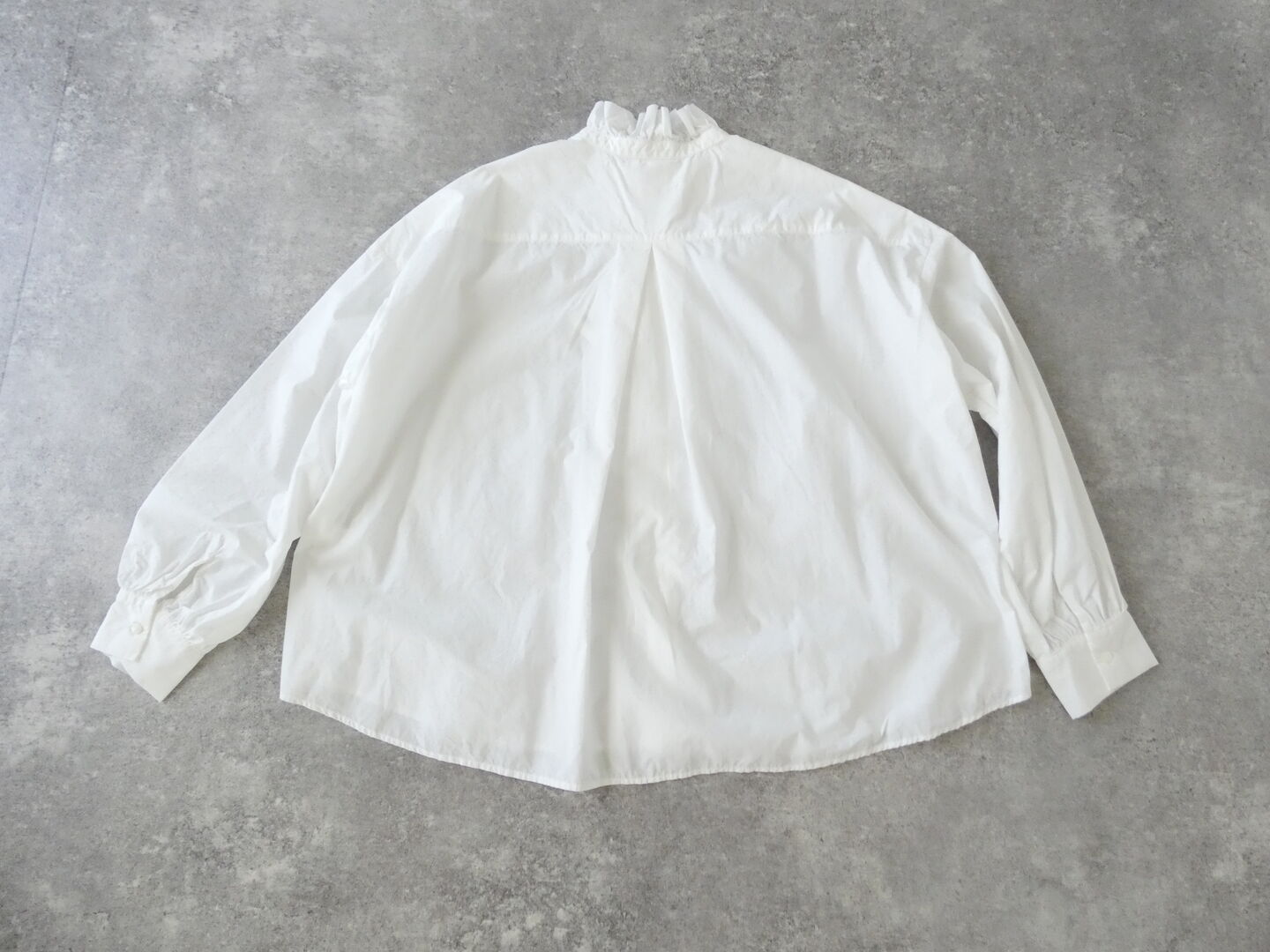 prit(プリット) 60/1タイプライターエアーフローカットオフフリルシャツの商品画像11