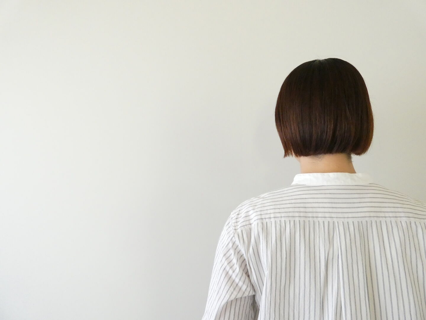 RINEN(リネン) 40/1オーガニックストライプクレリックスタンドカラーシャツの商品画像5