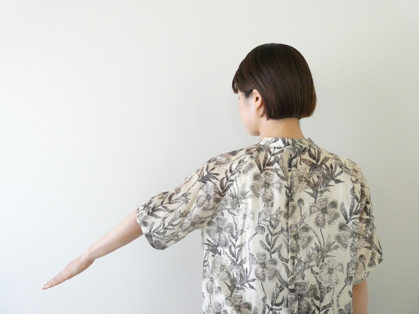 NOMBRE IMPAIR(ノンブルアンペール) ビッグプランツスタンドネック6分袖ブラウスの商品画像5