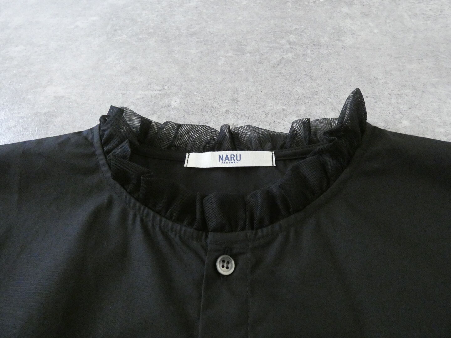 NARU ブロード　フリルネックシャツの商品画像31