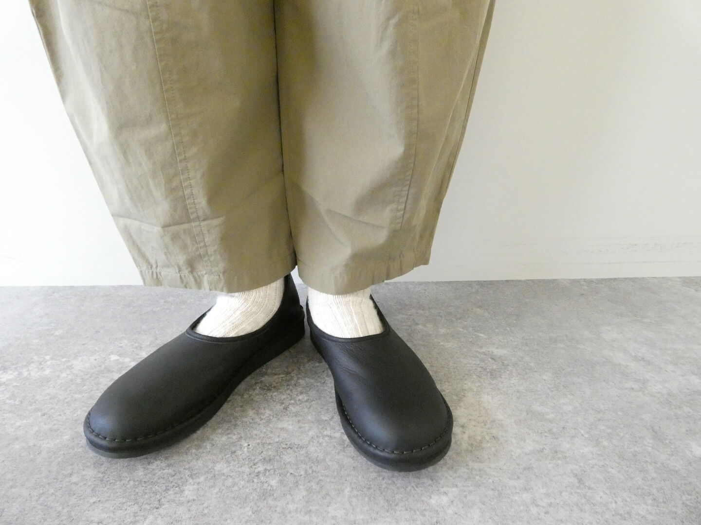  バレンシアレザーのスリッポンの商品画像1