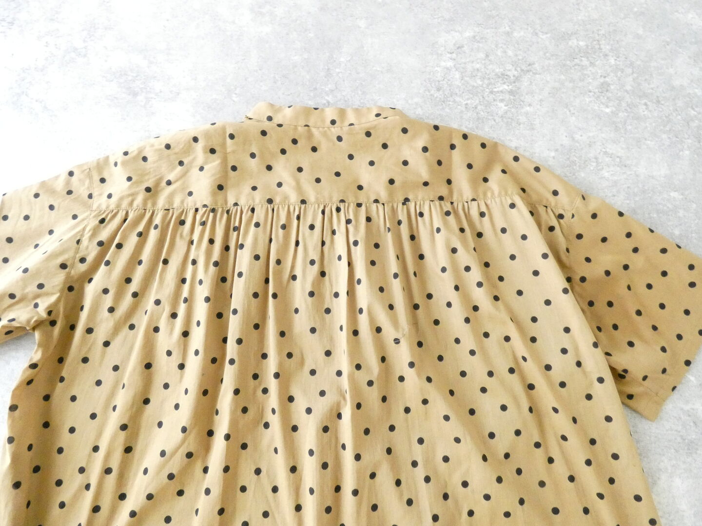 LinenYa(リネンヤ) バンドカラー半袖水玉シャツの商品画像50