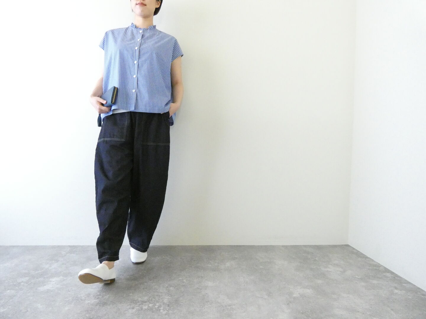 LinenYa(リネンヤ) コットンフリルブラウスの商品画像1
