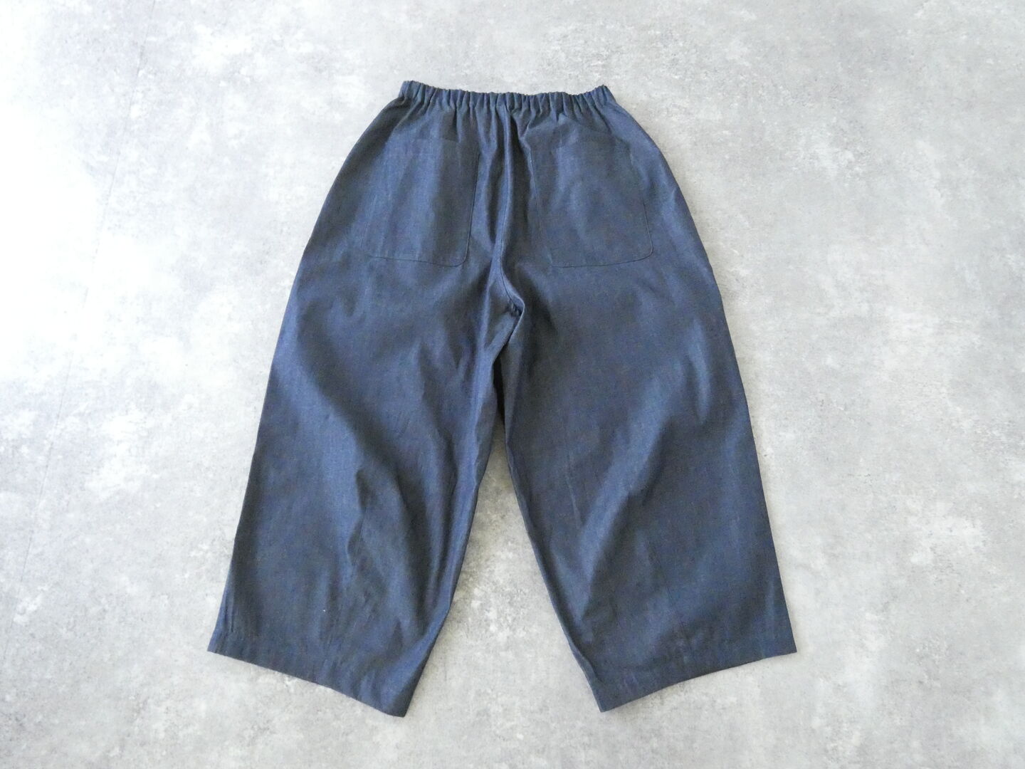LinenYa(リネンヤ) 4.5ozデニムタックワイドパンツの商品画像11
